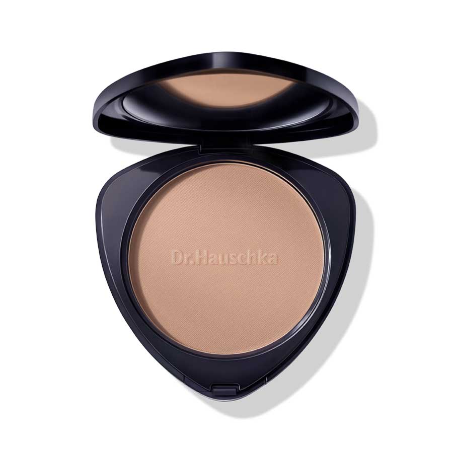 Bronzing Powder for a radiant glow Dr. Hauschka